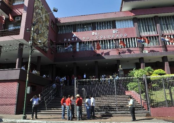 ANR recepcionó 1.462 expedientes durante inscripción de candidaturas - Nacionales - ABC Color