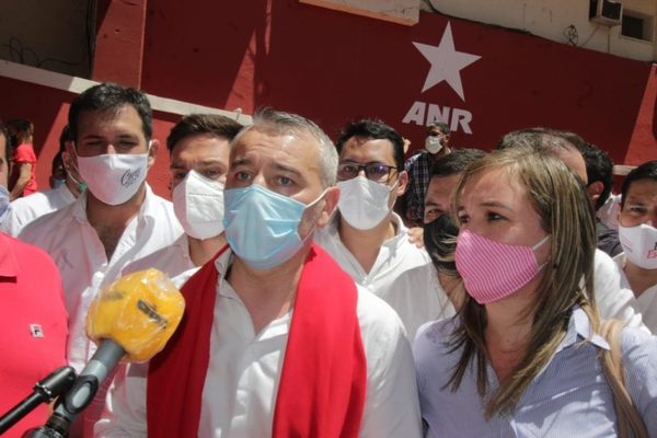 Asunción esta devastada, los contribuyentes no se merecen eso, dice Centurión tras inscribir su precandidatura a la intendencia | Ñanduti