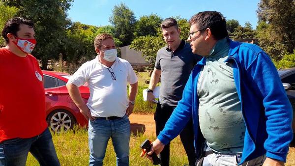 Wiens habló sobre posible desarrollo turístico del lago Yrendy