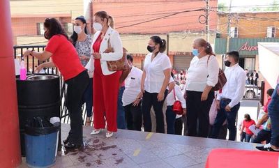 Precandidaturas: Presentaron más de 1460 expedientes en la ANR - Periodísticamente - ABC Color