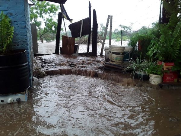 Vecinos exigen construcción de muro ante inundaciones - Nacionales - ABC Color