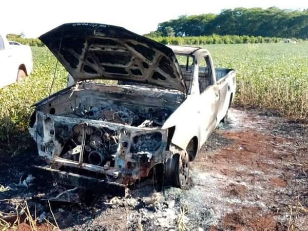 Incidente entre campesinos y policías termina con camioneta de concejal incendiada - Nacionales - ABC Color