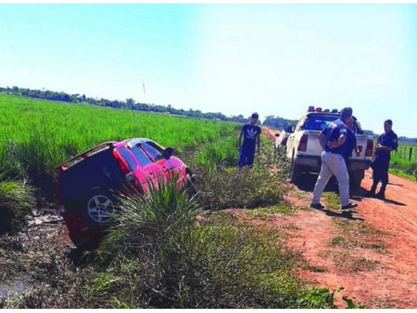 Fiscalía investiga si policía se quitó la vida o fue ultimado