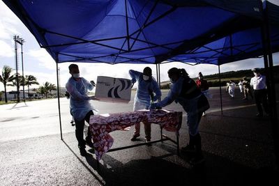 La remota isla de Pascua inicia con 1.200 dosis la vacunación contra el covid-19 - Mundo - ABC Color