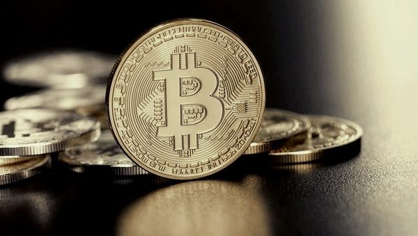 El Bitcoin superó los US$ 44.000 impulsado por una inversión de Elon Musk