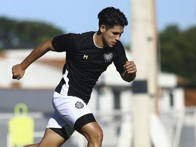 La APF todavía no recibió el pase de Saúl Salcedo - Olimpia - ABC Color