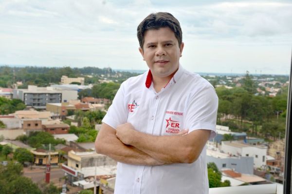 Fernando Esteche inscribió su pre candidatura para la Intendencia