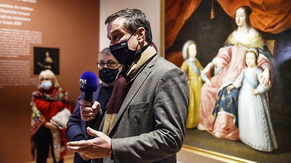 El alcalde de ultraderecha desafía las restricciones a nivel nacional y reabre los museos | .::Agencia IP::.
