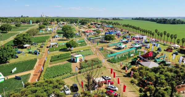 La Nación / Tigo Business presenta la expo Agroshow de Copronar en Naranjal