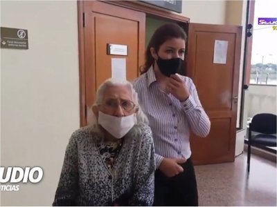Abuelita de 92 años acusada de estafa ganó juicio