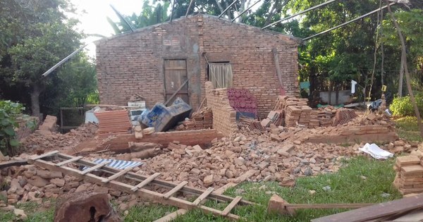 La Nación / Familia perdió su casa durante temporal y necesita ayuda para reconstruirla