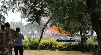 Avioneta cae en el predio de la Fuerza Aérea – Prensa 5