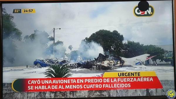 Accidente aéreo en la Fuerza Aérea deja al menos 4 muertos •
