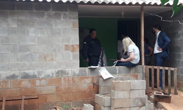 Levantan evidencias en el caso de cadáver hallado en fosa