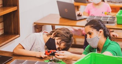 La Nación / “La creatividad, la innovación y la tecnología juegan un papel muy importante en la educación”