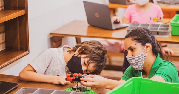La Nación / “La creatividad, la innovación y la tecnología juegan un papel muy importante en la educación”