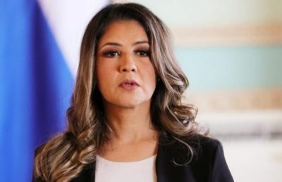 Uno de los fallecidos en el accidente aéreo le salvó la vida, dice ministra