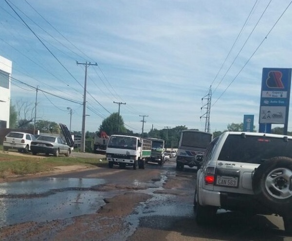 Sin plan concreto para arreglar la avenida Avelino Martínez | El Independiente