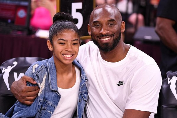 Revelaron cuál fue la causa de la caída del helicóptero donde viajaba Kobe Bryant y que produjo la muerte de nueve personas