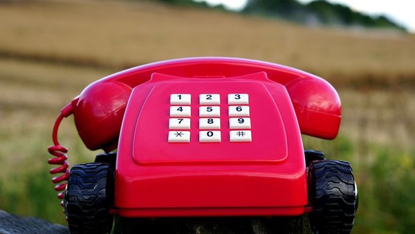 | Todo lo que perdimos cuando el smartphone reemplazó al teléfono… y que ya no volverá