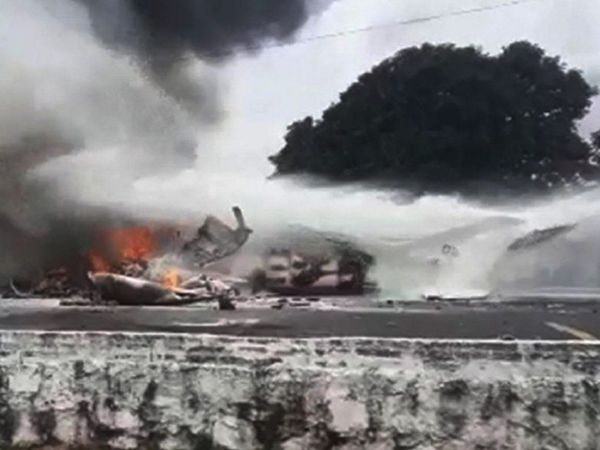 Siete muertos deja caída de avioneta de las FFAA