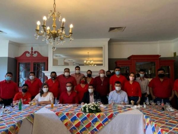 Velázquez aglutina a dirigentes con miras a la presidencia