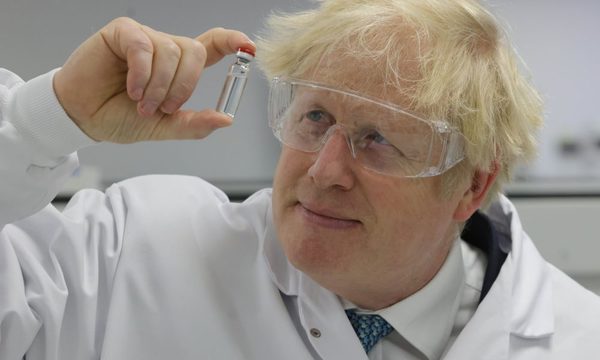 Reino Unido incrementa medidas de control y exigirá pruebas PCR para entrar al país
