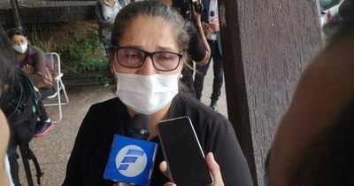 La Nación / “Bendije tanto a mi hijo antes de que subiera al avión”, dice madre de sobreviviente