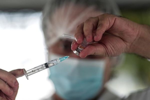 Mazzoleni no precisa fecha, pero espera llegada de vacunas para segunda quincena de febrero - Nacionales - ABC Color