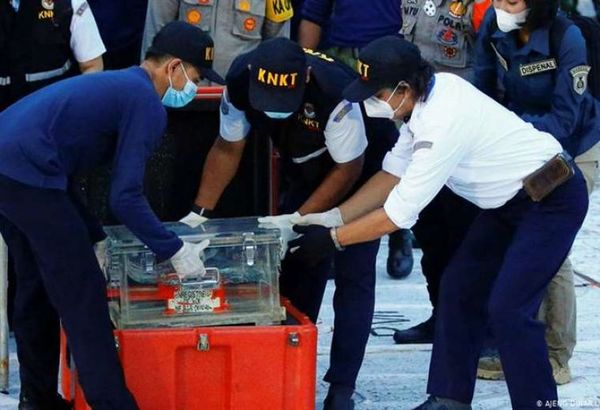 Indonesia halla anomalías en palancas del siniestrado Boeing de Sriwijaya Air