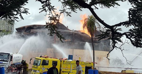 Verificarán sistemas de prevención de incendios en plantas de combustible y gas - Nacionales - ABC Color