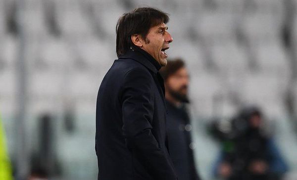 Insultos al borde del terreno entre Conte y Agnelli - Fútbol - ABC Color