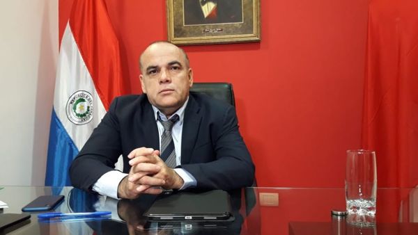 "Hasta ahora los únicos imputados y se van presos son los colorados", dice "Bachi" Núnez
