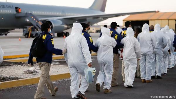 Chile lleva a cabo la mayor expulsión de migrantes irregulares en un solo día | Ñanduti