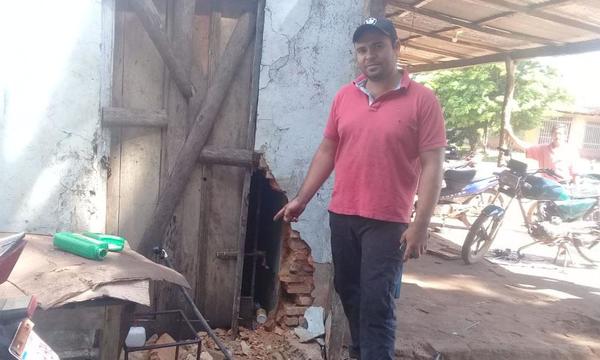 Malvivientes abrieron boquete e ingresaron a un taller mecánico – Prensa 5