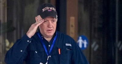 La Nación / Termina misión con tensión con EEUU