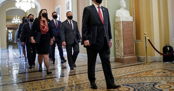 La Nación / Acusan a Donald Trump de incitar insurrección