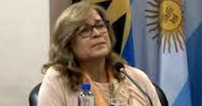 La Nación / Jueza dilata fijar fecha de juicio para Cristina Arrom