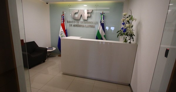 La Nación / CAF ofrece oportunidades de empleo para jóvenes