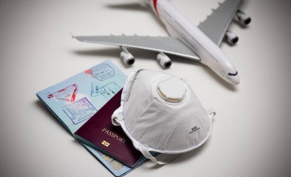 HOY / El pasaporte de vacunación: ¿el pase a la "vida normal" o una afrenta a las libertades?
