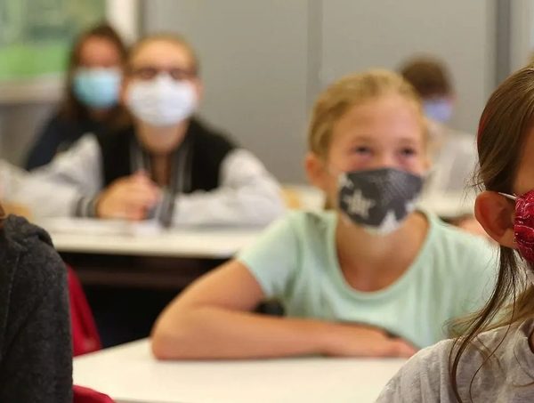 Vuelta a clases: Sociedad de Infectología habla de una falta de campaña de comunicación · Radio Monumental 1080 AM
