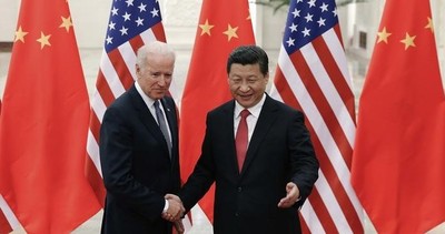 Joe Biden habla por teléfono con su homólogo chino Xi Jinping