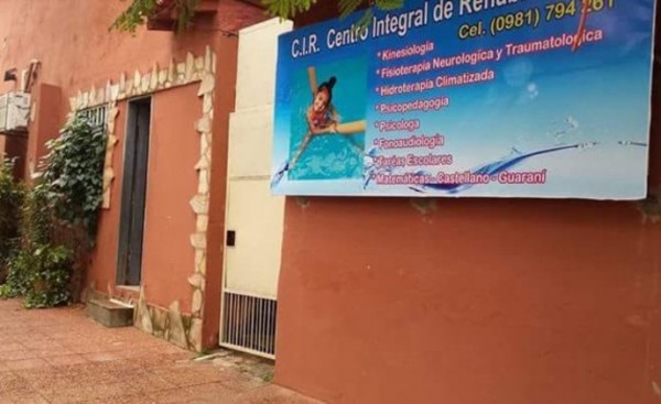 Beba de 3 meses de vida es abandonada en un centro de rehabilitación