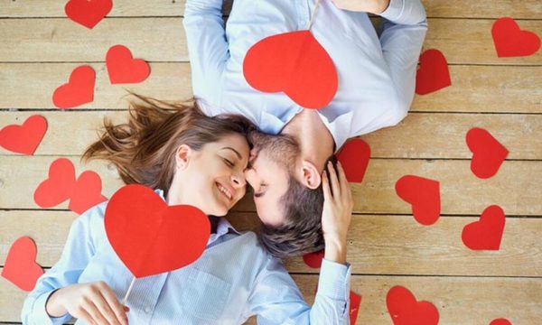 Qué regalar a mi novia/o en San Valentín: ideas originales o clásicas