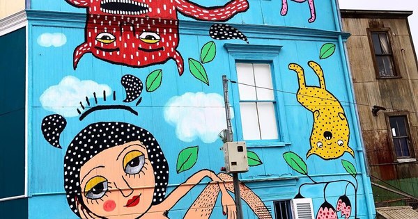 La Nación / Mural de Mon Laferte levanta polémica en Chile