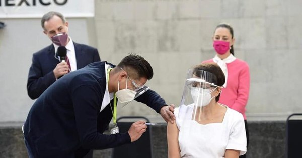 La Nación / México autoriza uso de vacunas chinas CanSino y CoronaVac