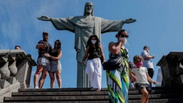 HOY / Merma cantidad de viajeros paraguayos que van al Brasil