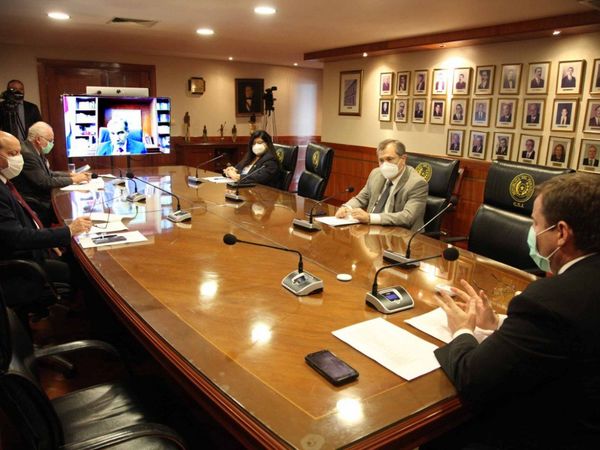 Corte decide que concurso notarial sea en otra fecha y formato papel
