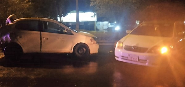 Taxista BORRACHO choco contra su colega en CDE