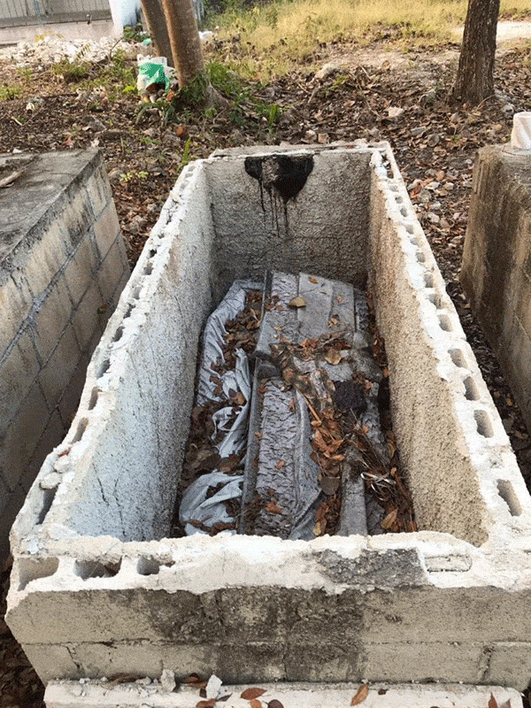 Profanan tumbas en cementerio de Itakyry